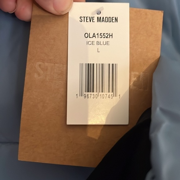 NWT-Steve Madden-L-ice blue& black-quilted, puffer, concealed hood, jacket/coat. - Picture 5 of 16